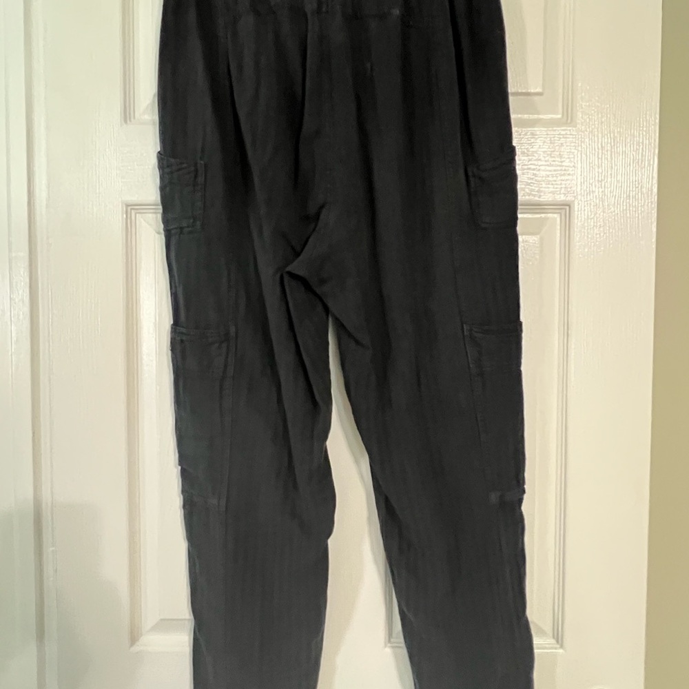 Nordstrom Black Cargo Pants with Tapered Leg and Elastic Waistband